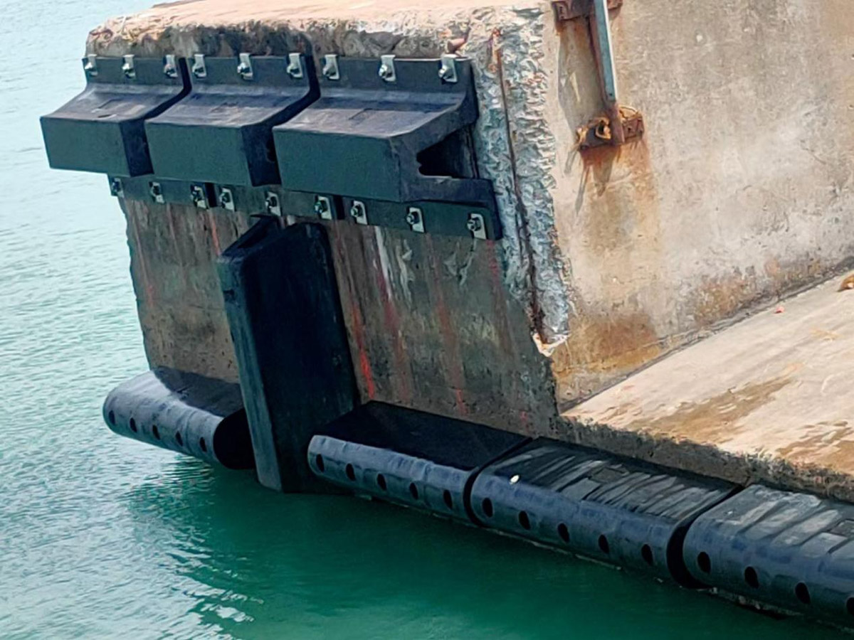 Super Arch Rubber Fender