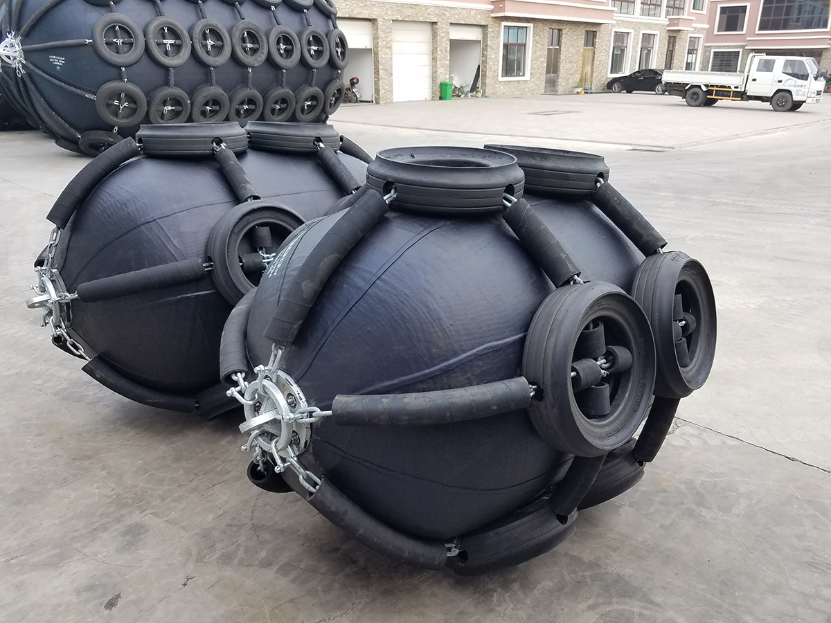 Pneumatic Rubber Fender