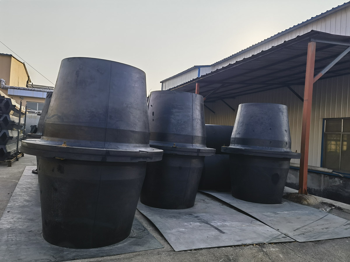 Super Cone Rubber Fender (3)