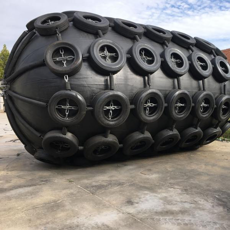 Pneumatic rubber fender.jpg