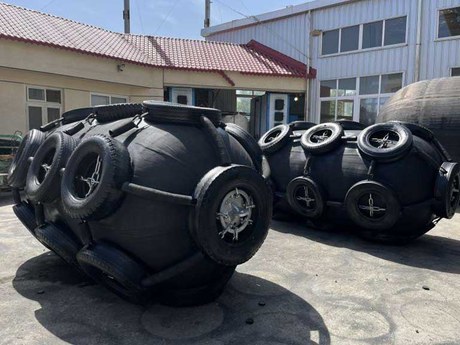 Pneumatic Rubber Fender1.png